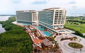 Mondrian Cancun